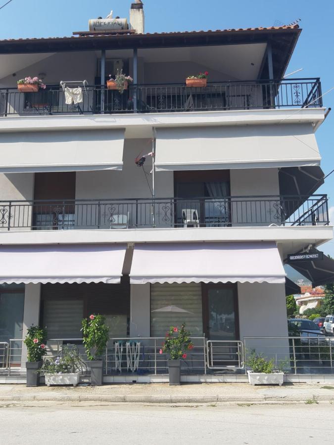 Soula'S Sunshine Big Apartment ネア・カルヴァリ エクステリア 写真