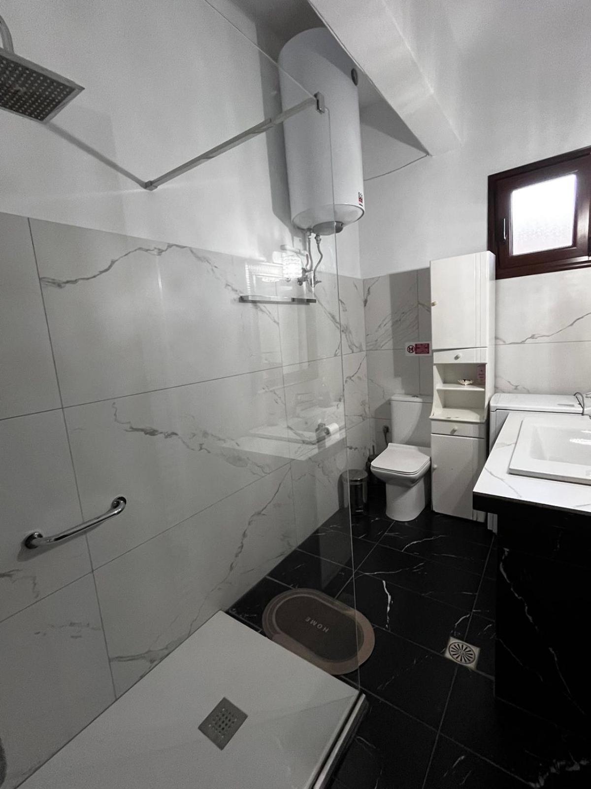 Soula'S Sunshine Big Apartment ネア・カルヴァリ エクステリア 写真